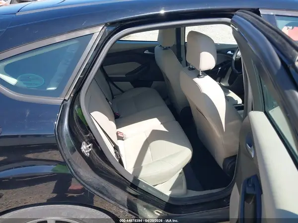 1FADP3K2XGL279887 2016 FORD FOCUS - Image 8