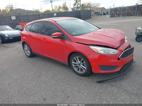 1FADP3K2XGL284085 2016 FORD FOCUS - Image 1