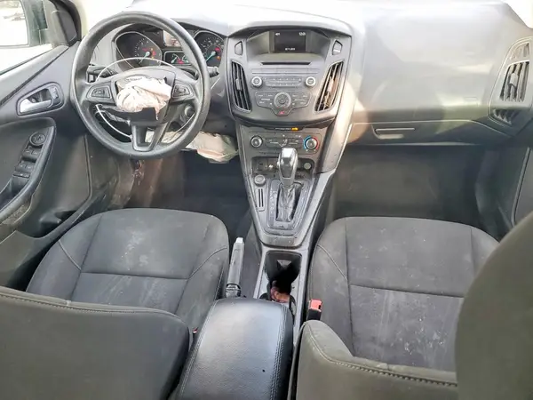 1FADP3K2XGL301886 2016 FORD FOCUS - Image 8
