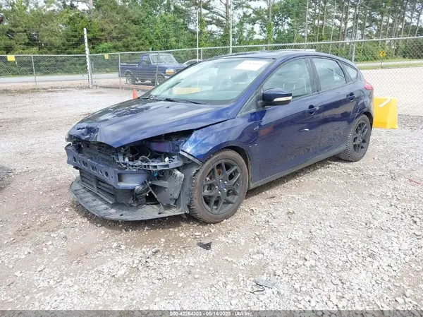 1FADP3K2XGL307302 2016 FORD FOCUS - Image 2