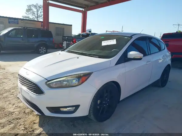 1FADP3K2XGL307378 2016 FORD FOCUS - Image 2
