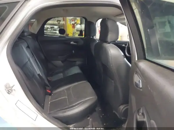 1FADP3K2XGL311446 2016 FORD FOCUS - Image 8