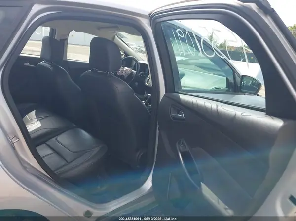 1FADP3K2XGL311804 2016 FORD FOCUS - Image 8