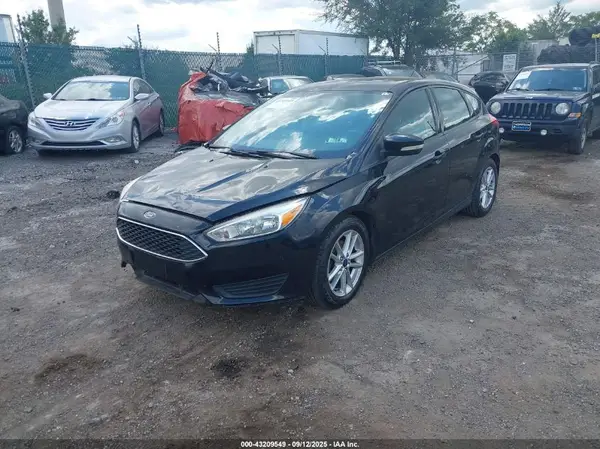 1FADP3K2XGL317926 2016 FORD FOCUS - Image 2
