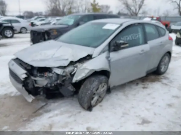 1FADP3K2XGL327825 2016 FORD FOCUS - Image 2