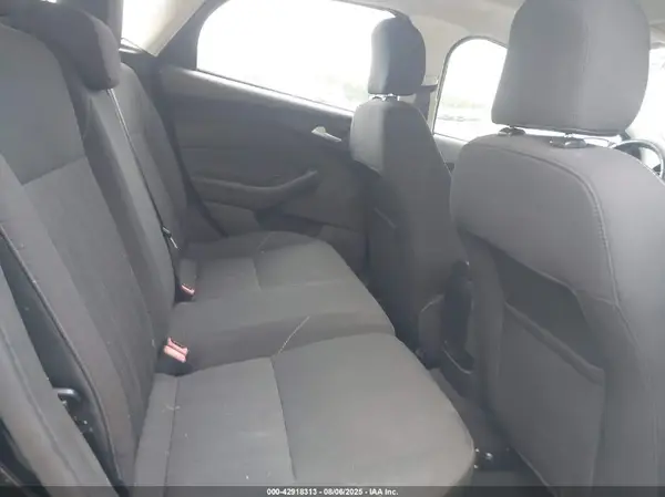 1FADP3K2XGL327937 2016 FORD FOCUS - Image 8