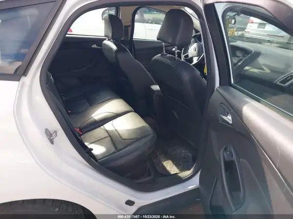 1FADP3K2XGL332605 2016 FORD FOCUS - Image 8