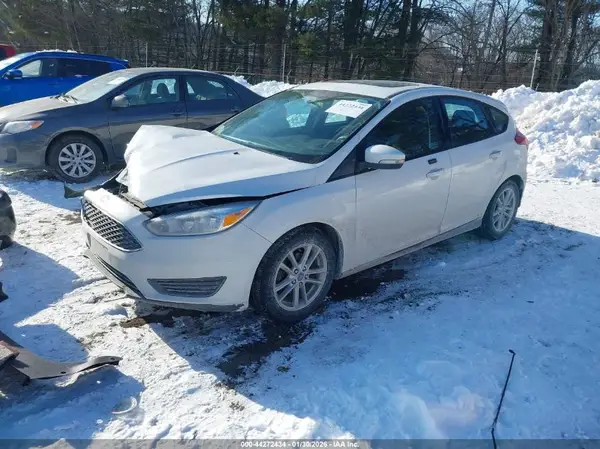 1FADP3K2XGL335956 2016 FORD FOCUS - Image 2
