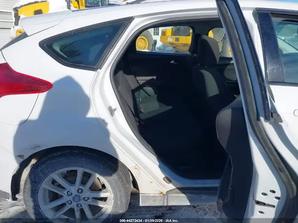 1FADP3K2XGL335956 2016 FORD FOCUS - Image 8