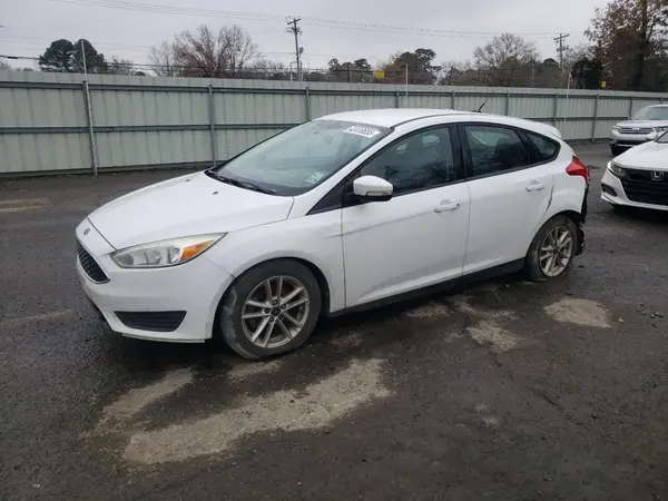 1FADP3K2XGL338517 2016 FORD FOCUS - Image 1