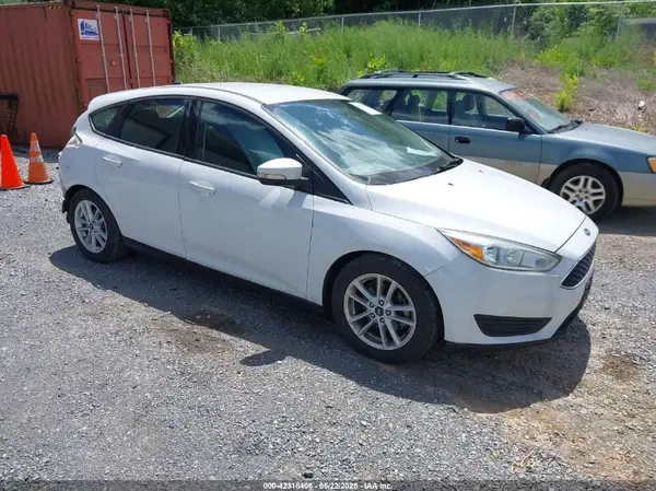1FADP3K2XGL345452 2016 FORD FOCUS - Image 1