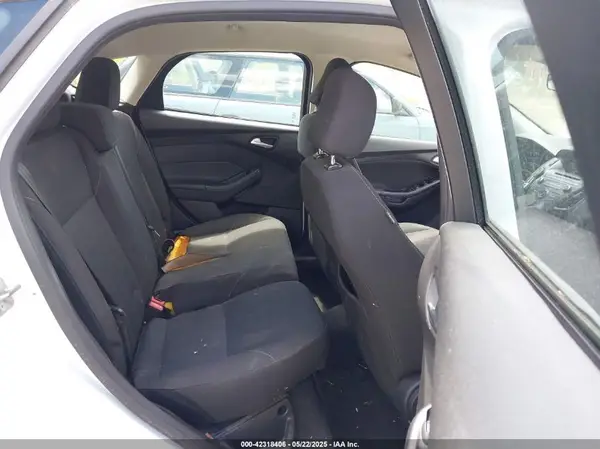 1FADP3K2XGL345452 2016 FORD FOCUS - Image 8