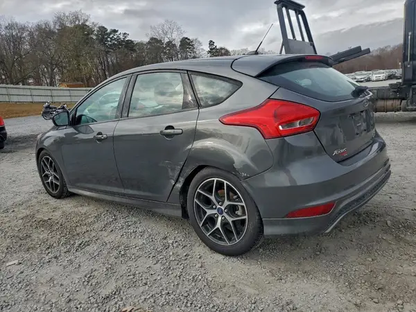 1FADP3K2XGL356077 2016 FORD FOCUS - Image 2