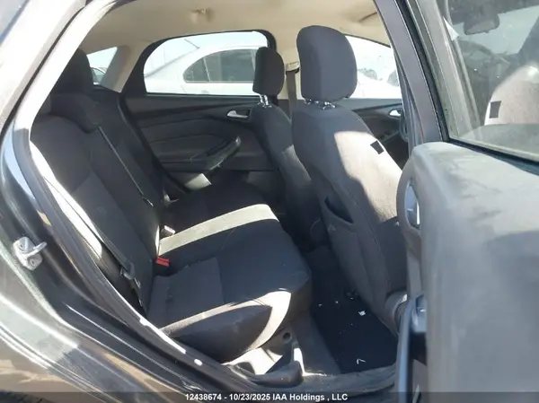 1FADP3K2XGL366625 2016 FORD FOCUS - Image 8