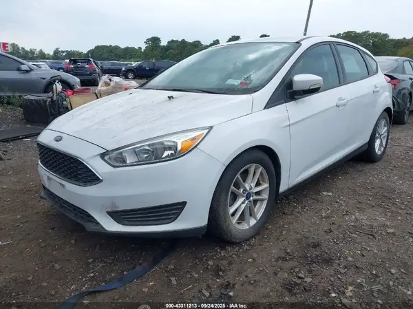 1FADP3K2XGL367483 2016 FORD FOCUS - Image 2