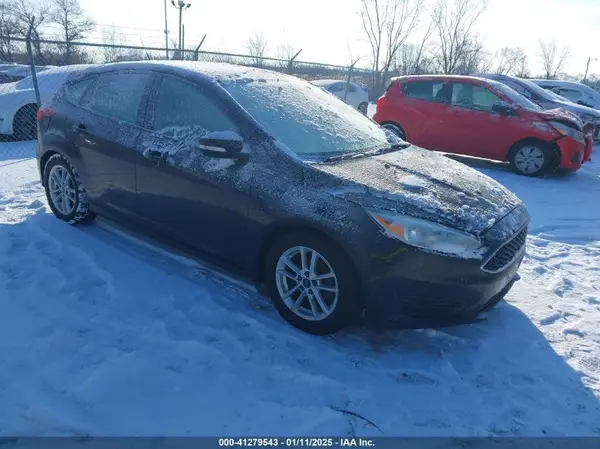 1FADP3K2XGL372473 2016 FORD FOCUS - Image 1
