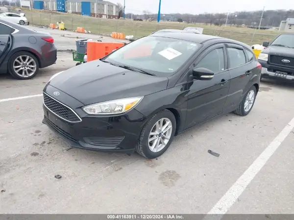 1FADP3K2XGL386132 2016 FORD FOCUS - Image 2