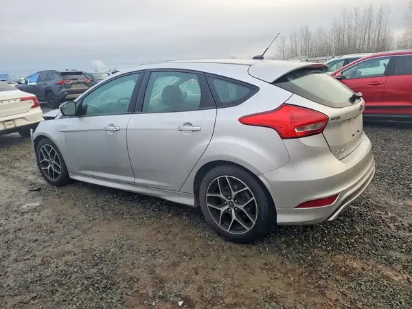 1FADP3K2XGL388639 2016 FORD FOCUS - Image 2
