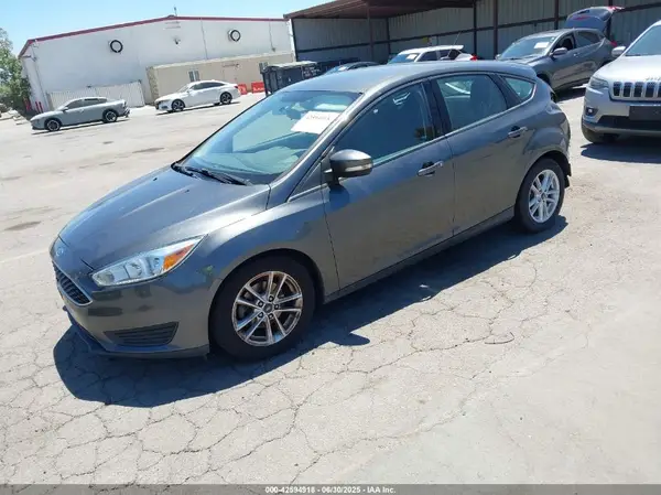 1FADP3K2XGL392903 2016 FORD FOCUS - Image 2