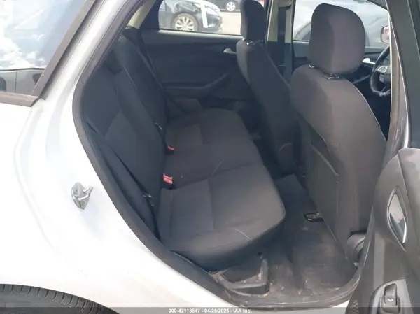 1FADP3K2XGL399687 2016 FORD FOCUS - Image 8