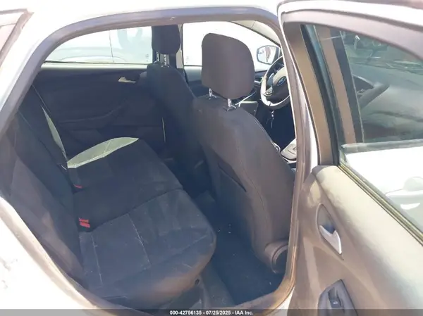 1FADP3K2XGL399706 2016 FORD FOCUS - Image 8