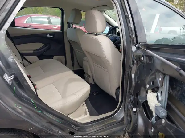 1FADP3K2XHL200901 2017 FORD FOCUS - Image 8