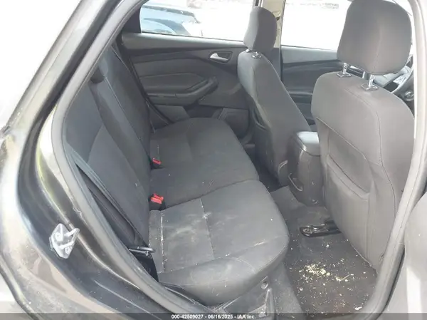 1FADP3K2XHL212241 2017 FORD FOCUS - Image 8