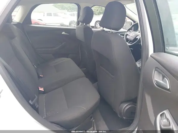 1FADP3K2XHL217908 2017 FORD FOCUS - Image 8