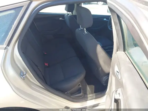 1FADP3K2XHL224079 2017 FORD FOCUS - Image 8