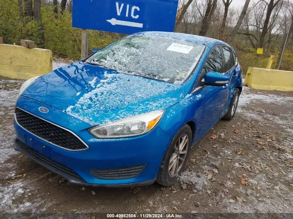 1FADP3K2XHL240475 2017 FORD FOCUS - Image 2