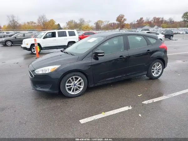 1FADP3K2XHL240489 2017 FORD FOCUS - Image 2