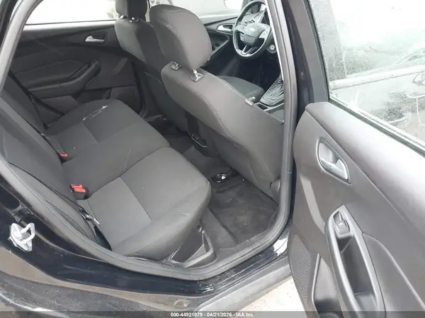 1FADP3K2XHL255509 2017 FORD FOCUS - Image 8