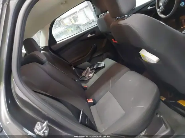 1FADP3K2XHL258913 2017 FORD FOCUS - Image 8