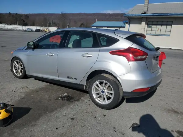 1FADP3K2XHL281477 2017 FORD FOCUS - Image 2