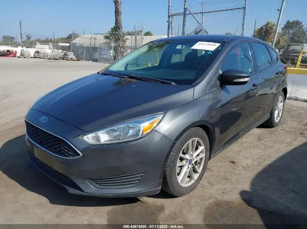 1FADP3K2XHL286386 2017 FORD FOCUS - Image 2