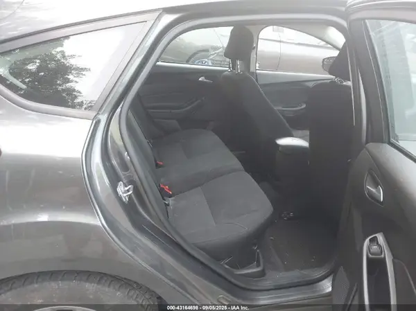 1FADP3K2XHL302246 2017 FORD FOCUS - Image 8