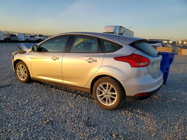 1FADP3K2XHL329012 2017 FORD FOCUS - Image 2