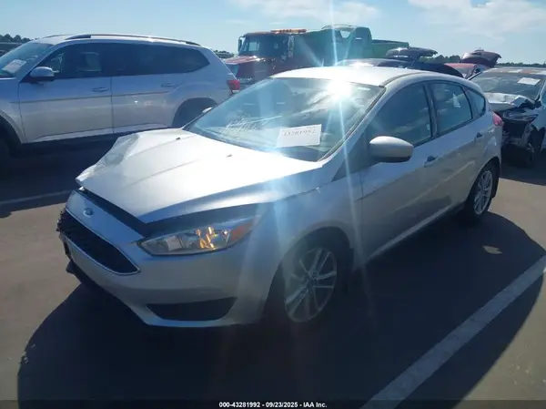 1FADP3K2XJL208941 2018 FORD FOCUS - Image 2
