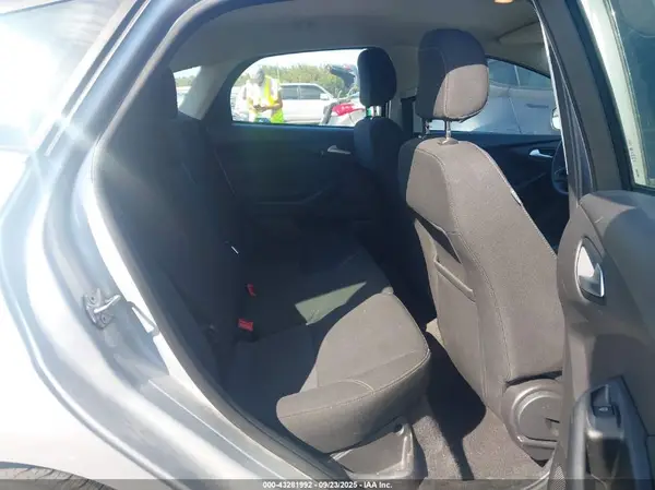 1FADP3K2XJL208941 2018 FORD FOCUS - Image 8