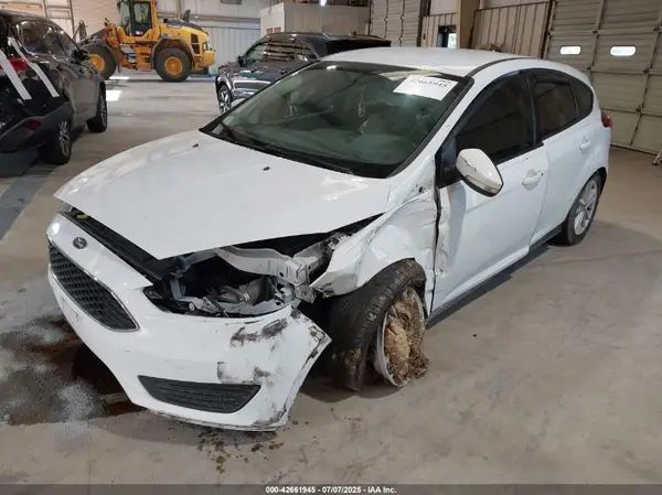 1FADP3K2XJL213895 2018 FORD FOCUS - Image 2