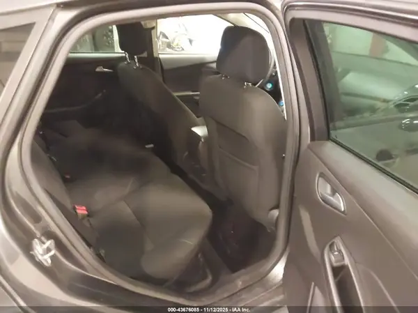 1FADP3K2XJL217512 2018 FORD FOCUS - Image 8