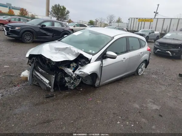 1FADP3K2XJL219597 2018 FORD FOCUS - Image 2