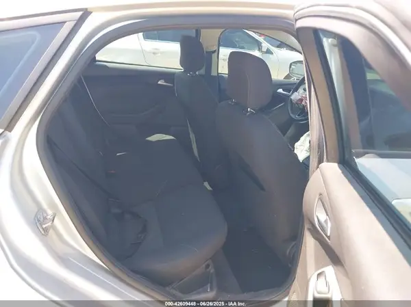 1FADP3K2XJL226128 2018 FORD FOCUS - Image 8