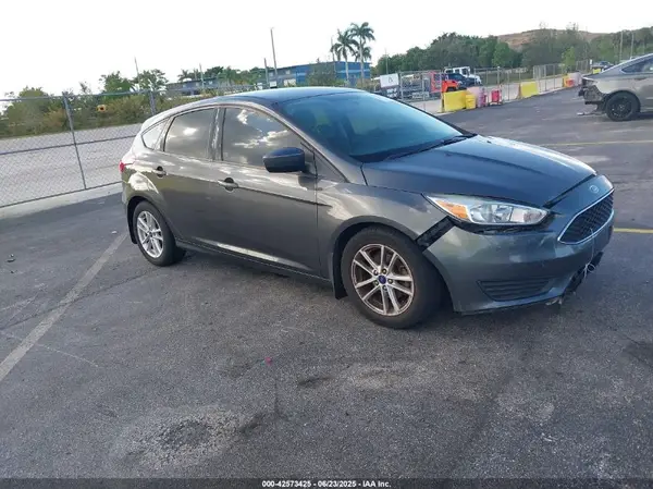 1FADP3K2XJL238585 2018 FORD FOCUS - Image 1