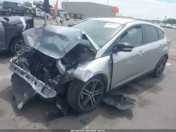 1FADP3K2XJL252695 2018 FORD FOCUS - Image 2