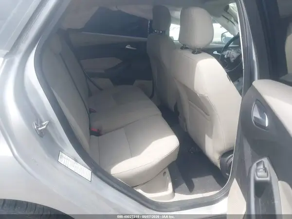 1FADP3K2XJL252695 2018 FORD FOCUS - Image 8
