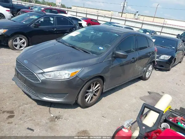 1FADP3K2XJL259047 2018 FORD FOCUS - Image 2