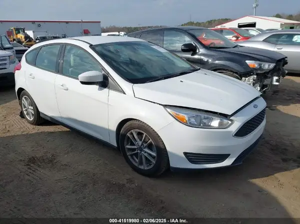 1FADP3K2XJL262031 2018 FORD FOCUS - Image 1