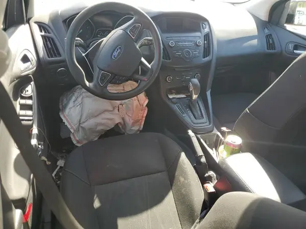 1FADP3K2XJL281548 2018 FORD FOCUS - Image 8