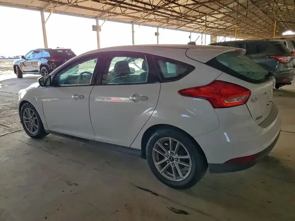 1FADP3K2XJL288810 2018 FORD FOCUS - Image 2
